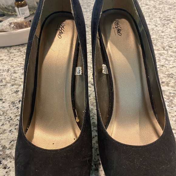 Classic black platform heel - Picture 3 of 4